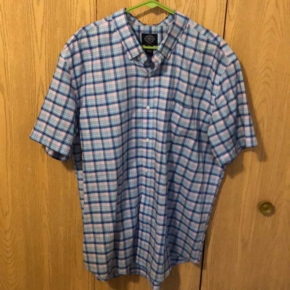 St. John’s Bay high quality men’s shirt